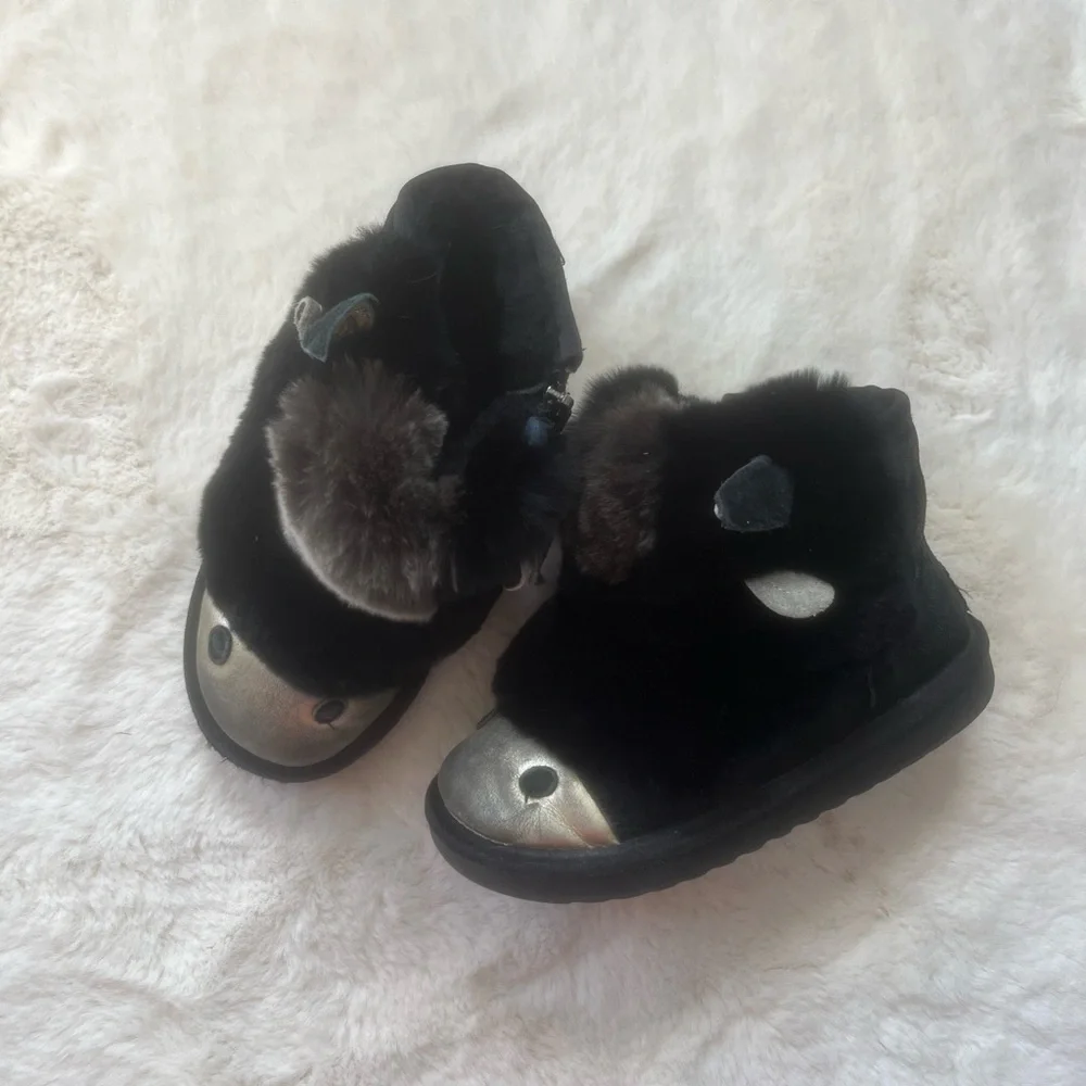 Ugg Ozwear Donkey Zip Boots Big Kids 2